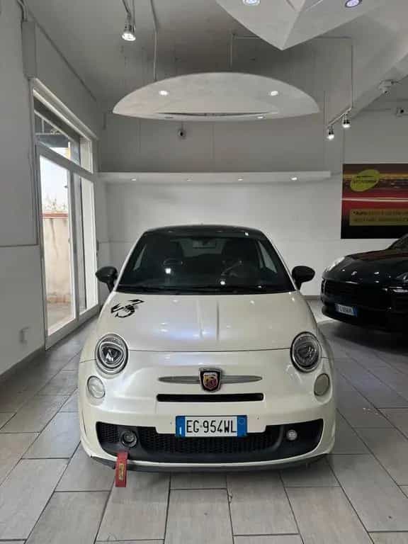 Abarth 500 1.4 Turbo T-Jet 12/2011-photo-4