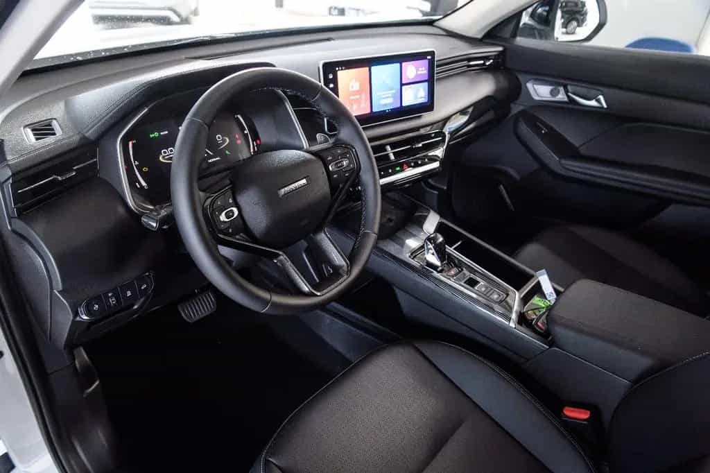 GWM Haval Jolion Luxury /Pano/LED/LM/360 03/2026-photo-24