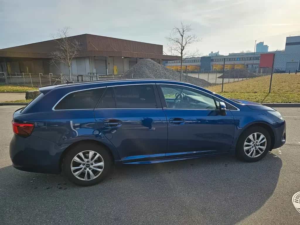Toyota Avensis 1,8-l-Valvem. Edition S+ T. Sports E... 11/2017-photo-2