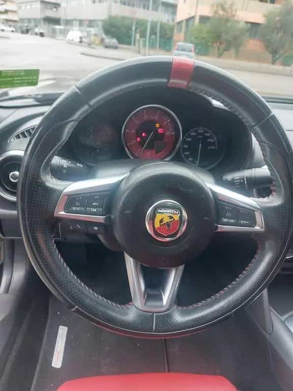 Abarth 124 Spider Scorpione 07/2018-photo-10