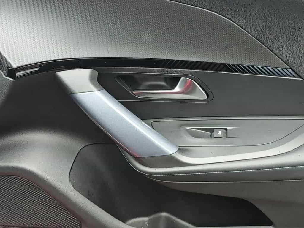 Peugeot 2008 Allure AHK, Abstandstempomat, SHZ, Rückfahr 10/2020-photo-7