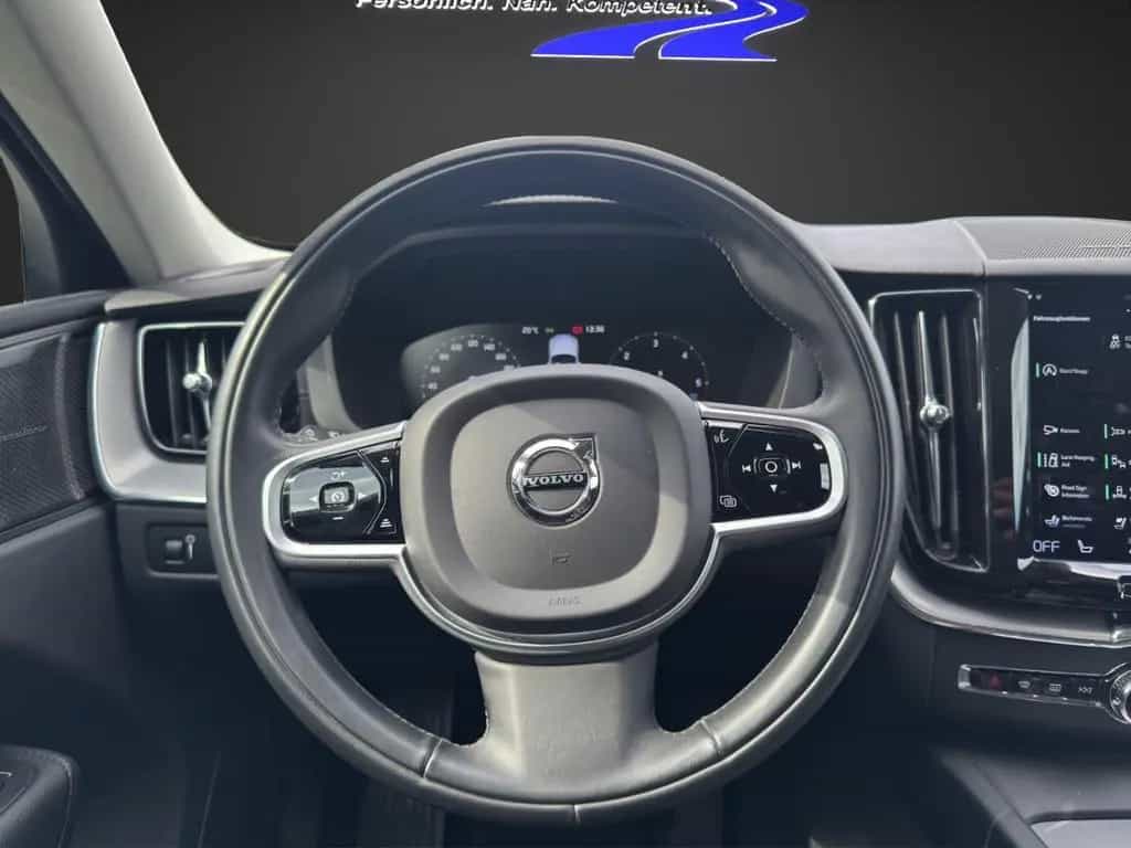Volvo XC60 B4 D AWD Inscription StandHZG AHK-klappbar 06/2021-photo-15