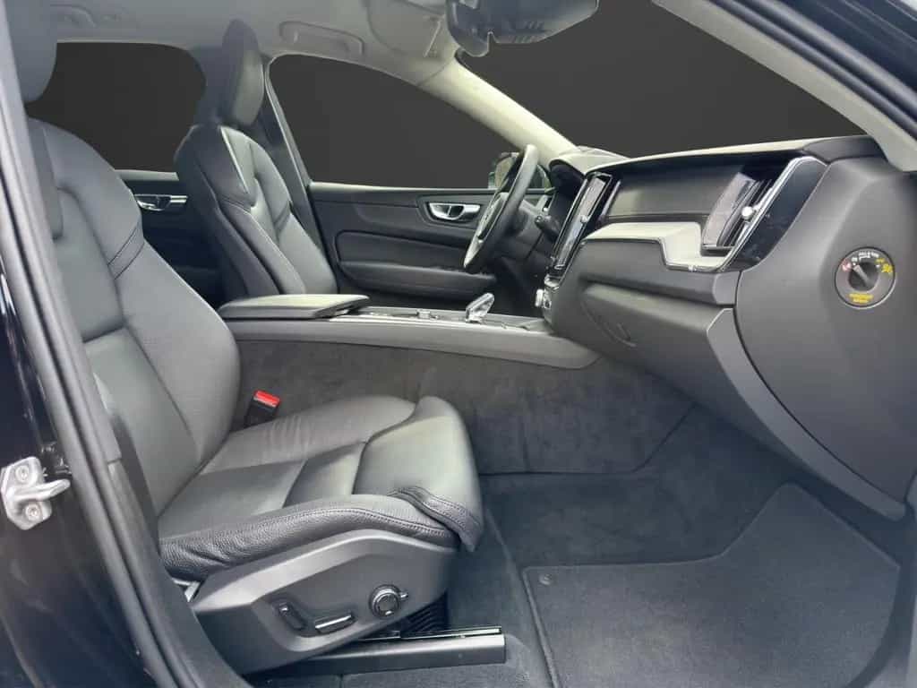 Volvo XC60 B4 D AWD Inscription StandHZG AHK-klappbar 06/2021-photo-16