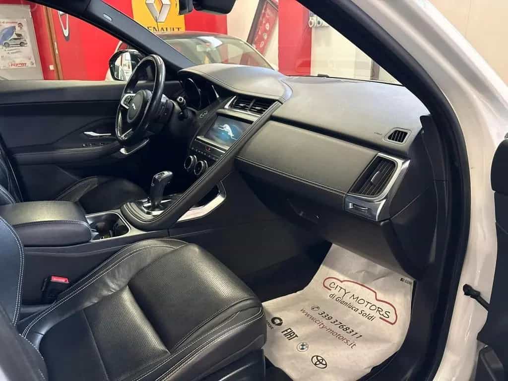 Jaguar E-Pace 2.0D 150 CV AWD aut. R-Dynamic S 03/2019-photo-14
