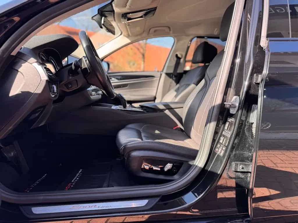 BMW 5 Series 520d xDrive Sport Line STHZ/SITZBELÜF./MASSAGE/R 10/2017-photo-17