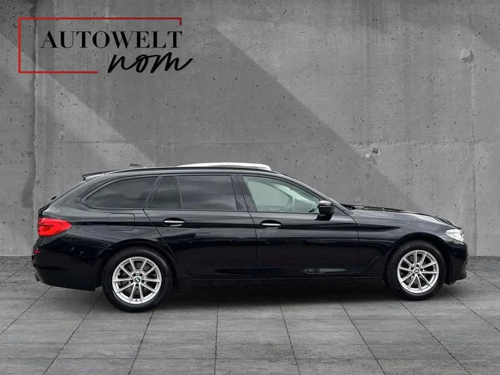 BMW 5 Series 520d xDrive Sport Line STHZ/SITZBELÜF./MASSAGE/R 10/2017-photo-7