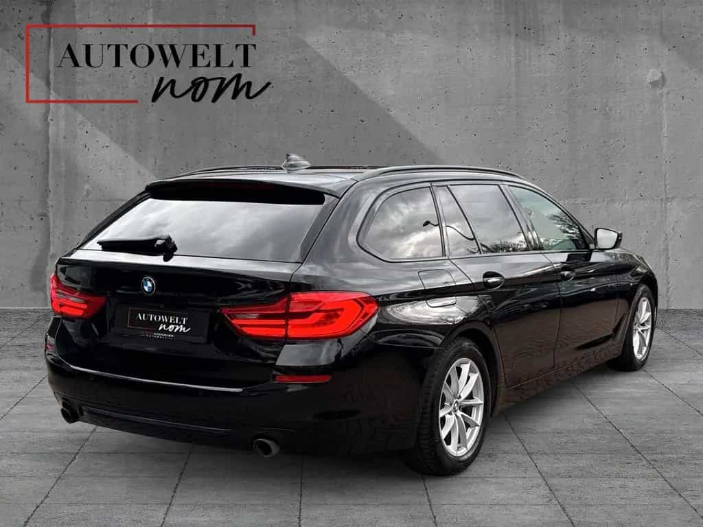 BMW 5 Series 520d xDrive Sport Line STHZ/SITZBELÜF./MASSAGE/R 10/2017-photo-8