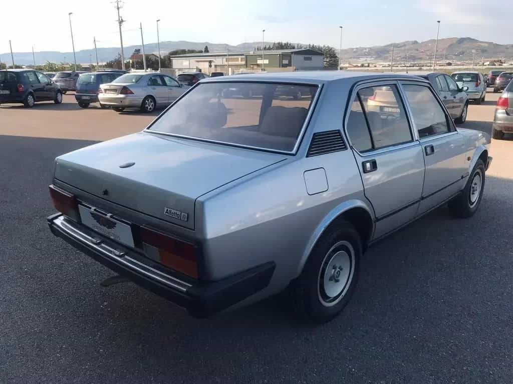 Alfa Romeo Alfetta ROMEO ALFETTA 2.0 QUADRIFOGLIO ORO 03/1983-photo-3