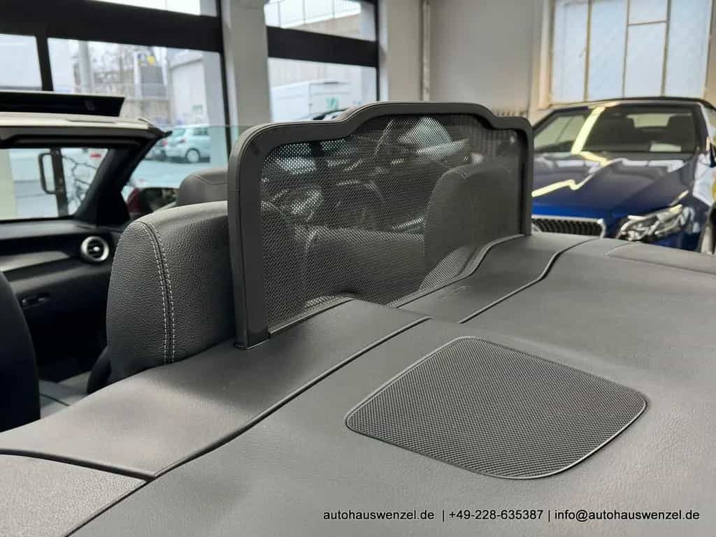 Mercedes-Benz C-Class 200 Cabrio AMG Aut. - nur 27 tkm - KAM CARPLAY 09/2018-photo-32