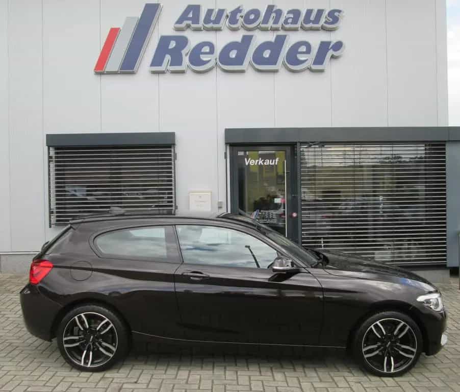 BMW 1 Series 116 i Advantage 03/2019-photo-0