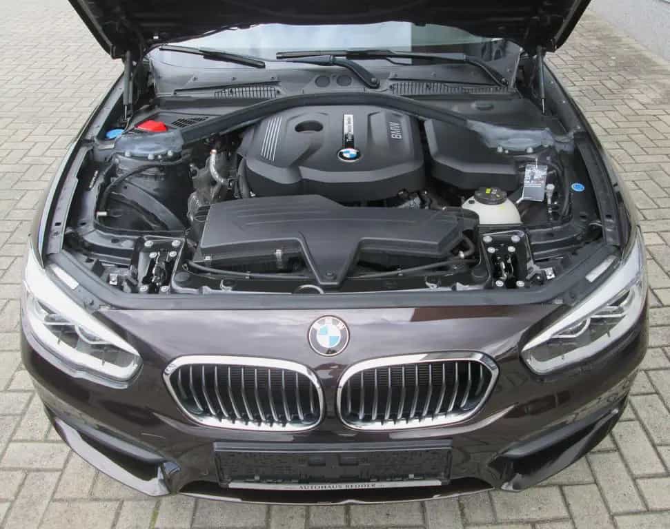 BMW 1 Series 116 i Advantage 03/2019-photo-10