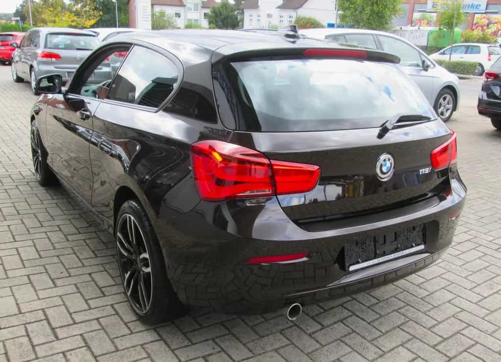 BMW 1 Series 116 i Advantage 03/2019-photo-3