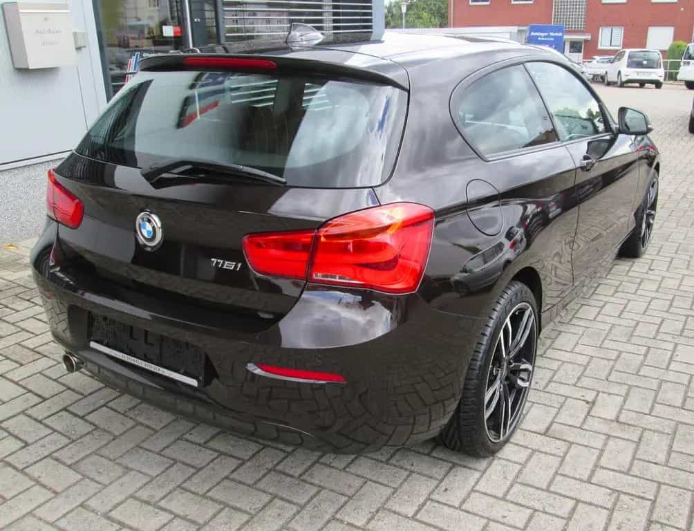 BMW 1 Series 116 i Advantage 03/2019-photo-4