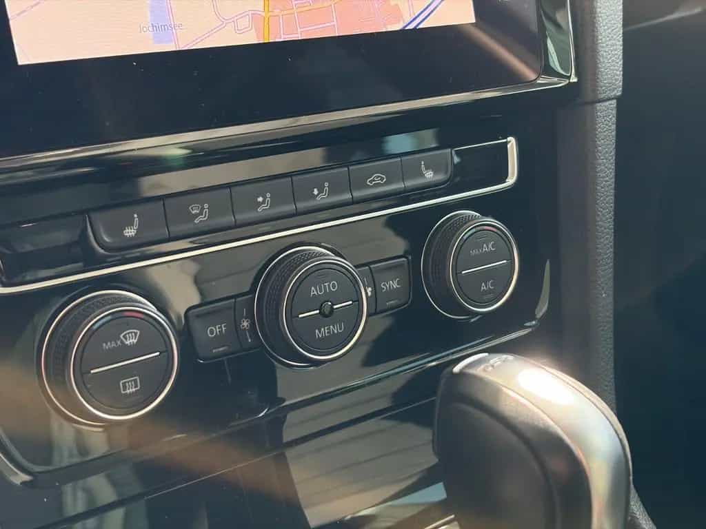 Volkswagen Golf VII Variant Highline AUT NAV PDC ALUS SHZ 06/2018-photo-20