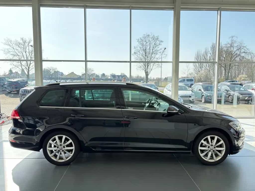 Volkswagen Golf VII Variant Highline AUT NAV PDC ALUS SHZ 06/2018-photo-4