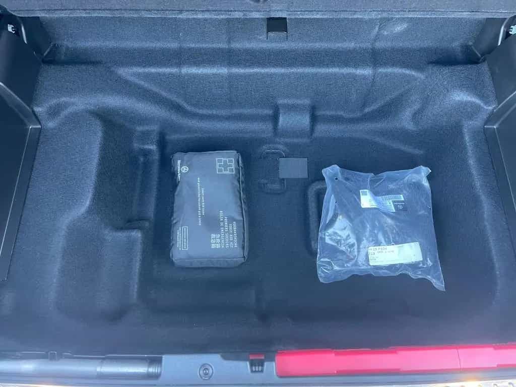 Mercedes-Benz E 300 d T 9G-tronic AMG Line LED NAV SHZ RFK STHZ 08/2019-photo-37