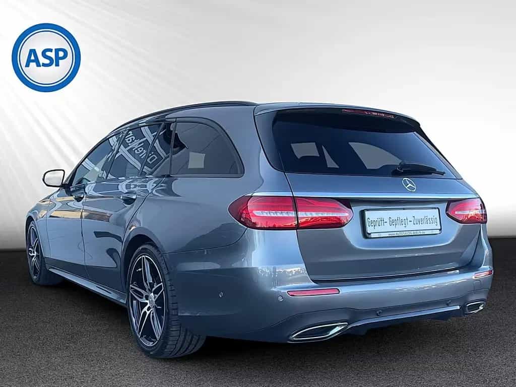 Mercedes-Benz E 300 d T 9G-tronic AMG Line LED NAV SHZ RFK STHZ 08/2019-photo-5