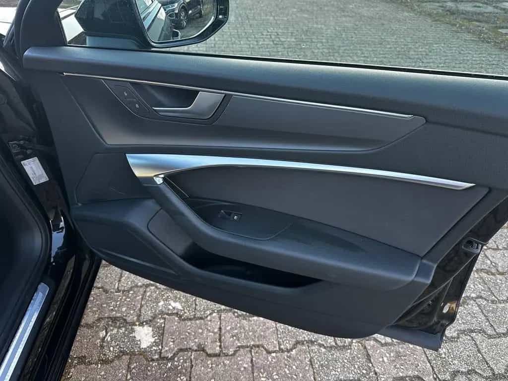 Audi A6 Avant Panorama 12/2020-photo-19