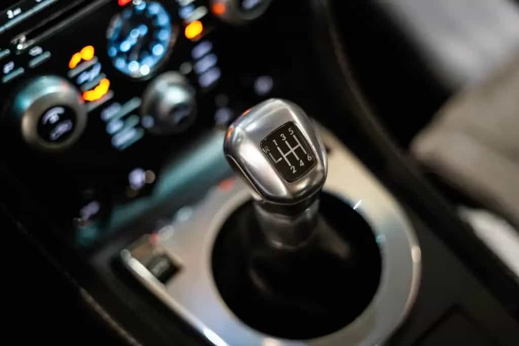 Aston Martin V12 Vantage - Manual - Full Service History 11/2009-photo-11