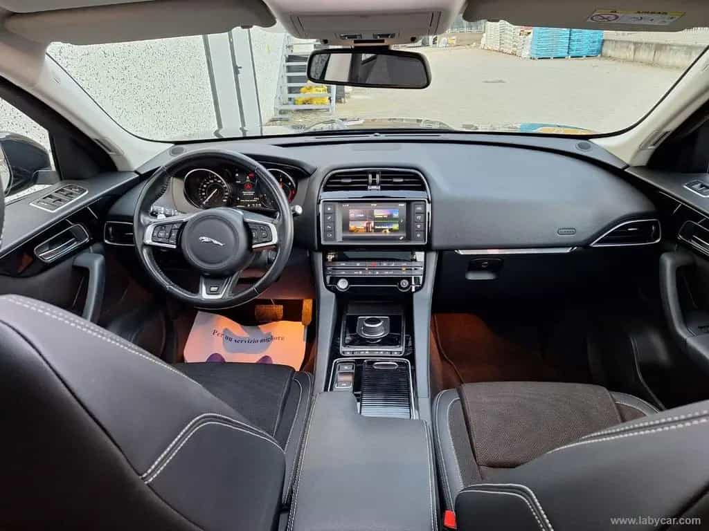 Jaguar F-Pace F-Pace 2.0 D 180 CV AWD aut. R-Sport TETT 03/2018-photo-12