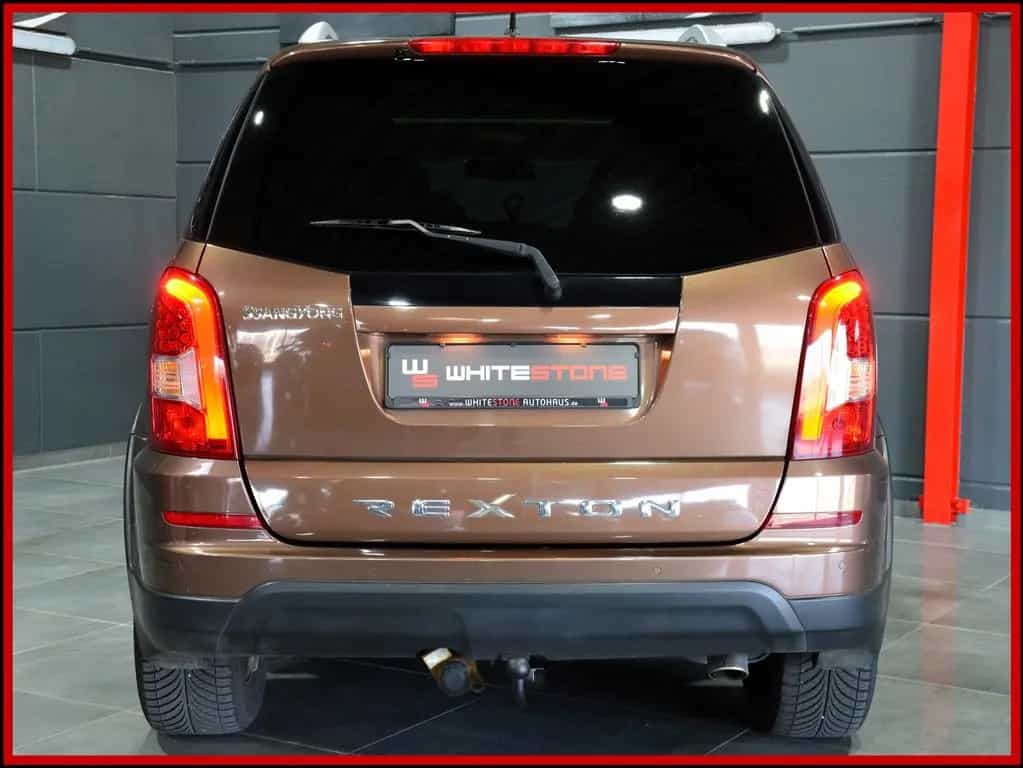 Ssangyong REXTON W Sapphire 4x4 Aut / GARANTIE / AHK 2,6 09/2015-photo-7