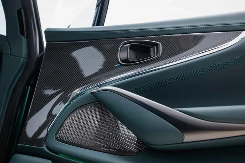 Aston Martin DBX 4.0 V8 DBX707 25MY Full Options Bowers & Wilkins 08/2024-photo-10
