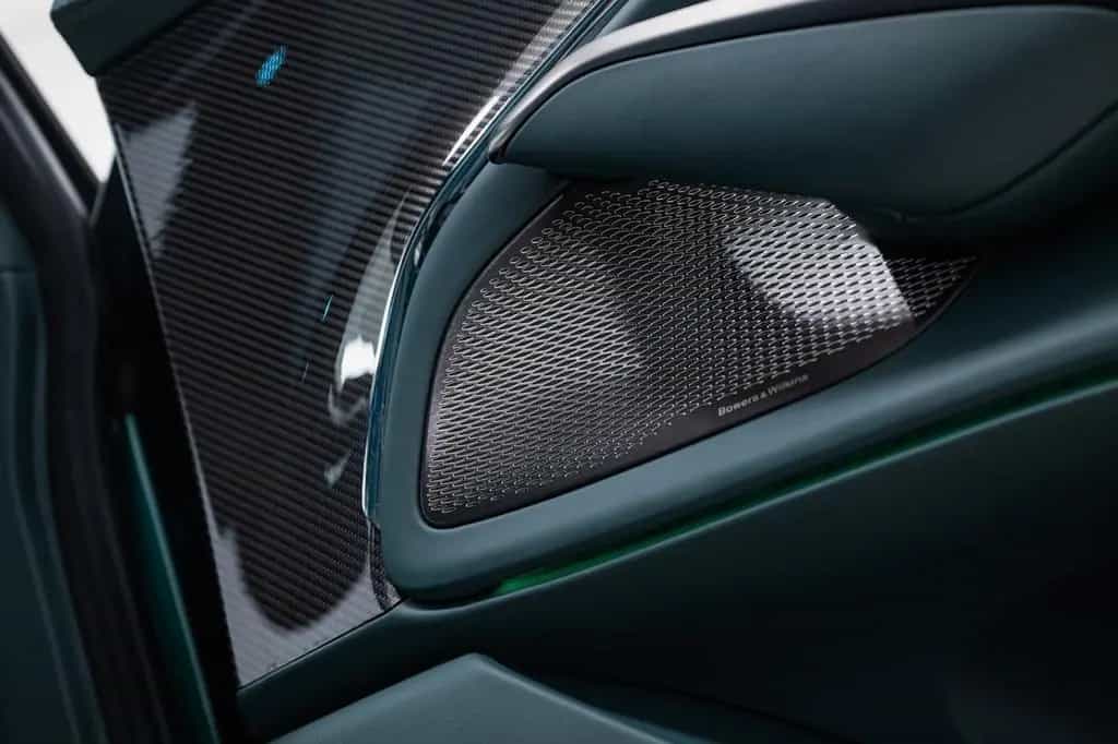 Aston Martin DBX 4.0 V8 DBX707 25MY Full Options Bowers & Wilkins 08/2024-photo-11