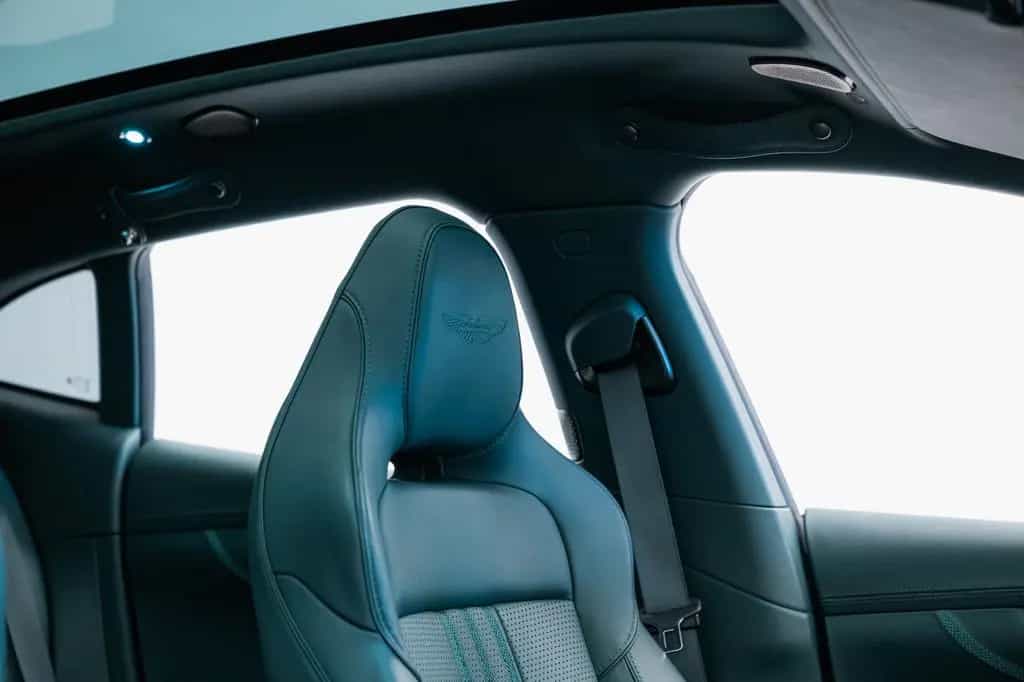 Aston Martin DBX 4.0 V8 DBX707 25MY Full Options Bowers & Wilkins 08/2024-photo-13