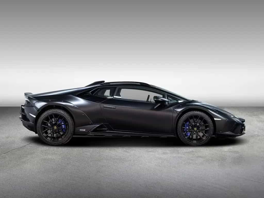 Lamborghini Huracán Sterrato MY2023 08/2023-photo-1