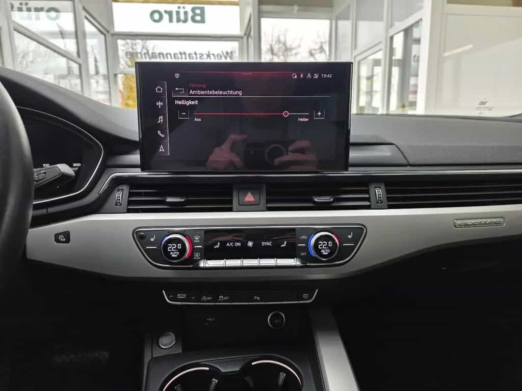 Audi A4 Limo 40 TDI quattro S Line LED OpktikSchwarz 02/2023-photo-32
