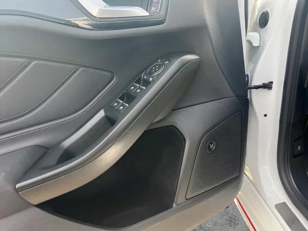 Ford Focus Lim. ST-Line / AUTOMATIK / LED / ACC / TOP 12/2019-photo-10