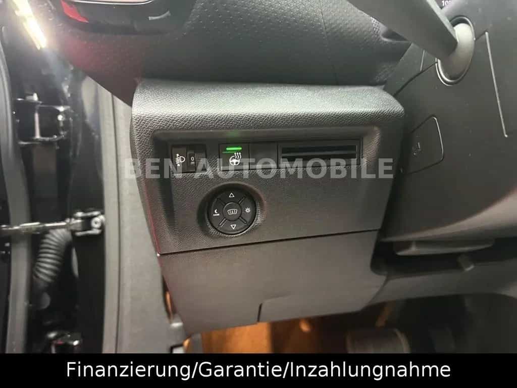 Citroën C4 PureTech 130 Lim. Shine EAT8 RFK LED 10/2023-photo-19