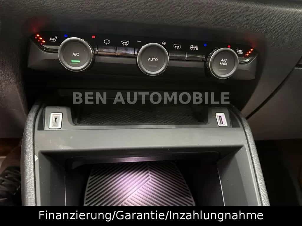 Citroën C4 PureTech 130 Lim. Shine EAT8 RFK LED 10/2023-photo-29