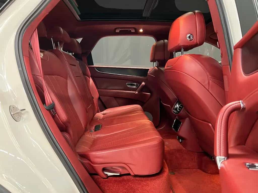 Bentley Bentayga 4.0 V8 Diesel 4WD Autom.*CarPlay*Massag 07/2017-photo-11
