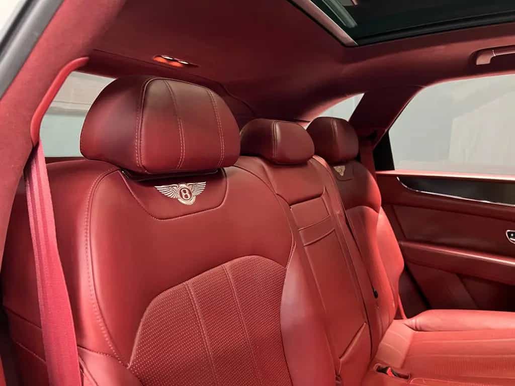 Bentley Bentayga 4.0 V8 Diesel 4WD Autom.*CarPlay*Massag 07/2017-photo-17