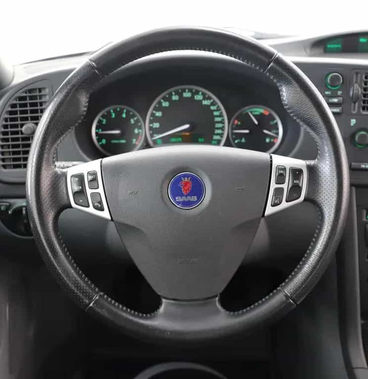 Saab 9-3 2.0T 209PS Cabrio Vector Tempomat Leder SHZ 03/2006-photo-17