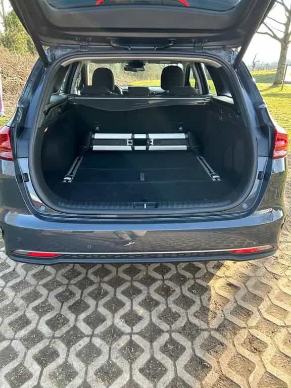 Kia Ceed Sportswagon 1.4 T-GDI DCT Spirit Sport... 10/2020-photo-5