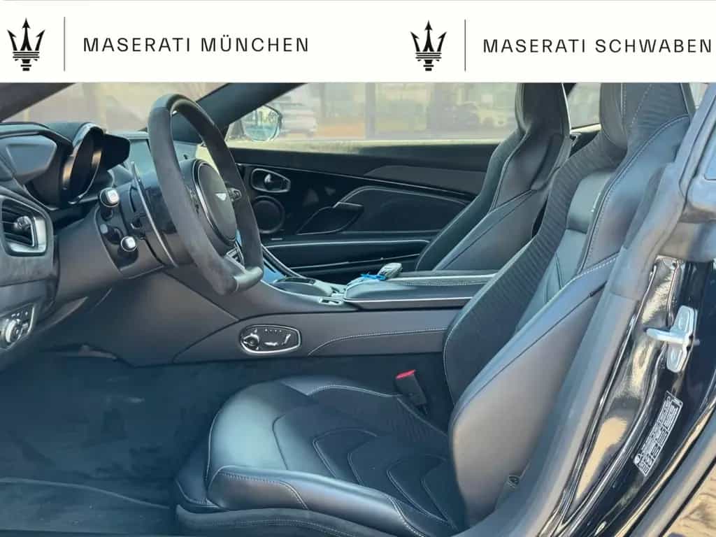 Aston Martin DBS ULTIMATE - Der ultimative Ausdruck von Kraft 08/2025-photo-3