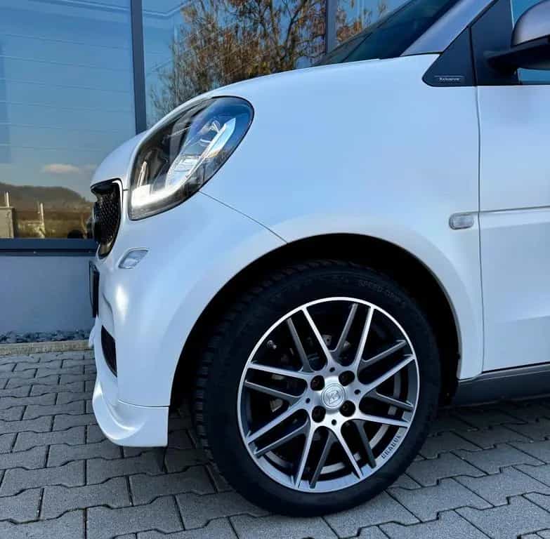 Smart ForTwo 109PS*ORIGINAL BRABUS*PANO*LEDER*JBL*NAVI 09/2017-photo-1