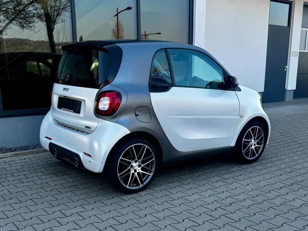 Smart ForTwo 109PS*ORIGINAL BRABUS*PANO*LEDER*JBL*NAVI 09/2017-photo-10