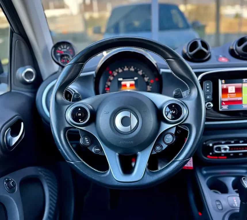 Smart ForTwo 109PS*ORIGINAL BRABUS*PANO*LEDER*JBL*NAVI 09/2017-photo-16