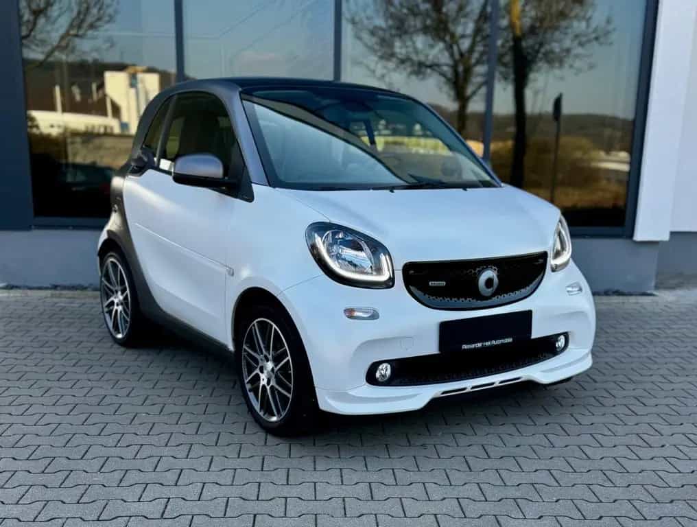 Smart ForTwo 109PS*ORIGINAL BRABUS*PANO*LEDER*JBL*NAVI 09/2017-photo-24