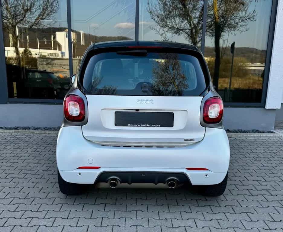 Smart ForTwo 109PS*ORIGINAL BRABUS*PANO*LEDER*JBL*NAVI 09/2017-photo-7