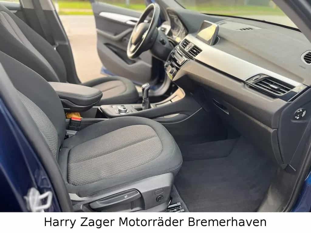 BMW X1 sDrive 18 i Advantage AHK SHZ 01/2018-photo-13