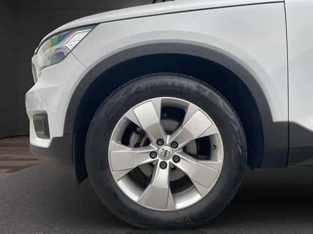 Volvo XC40 T2 2WD *Momentum Pro*Navi+CarPlay+RFK+Stzhz 07/2020-photo-17