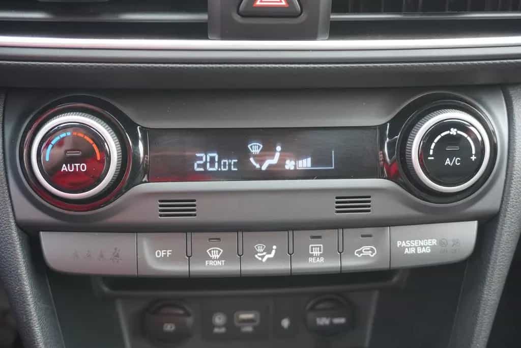 Hyundai KONA 1.0 T-GDI Premium LED Navi Head-Up Leder 01/2021-photo-17