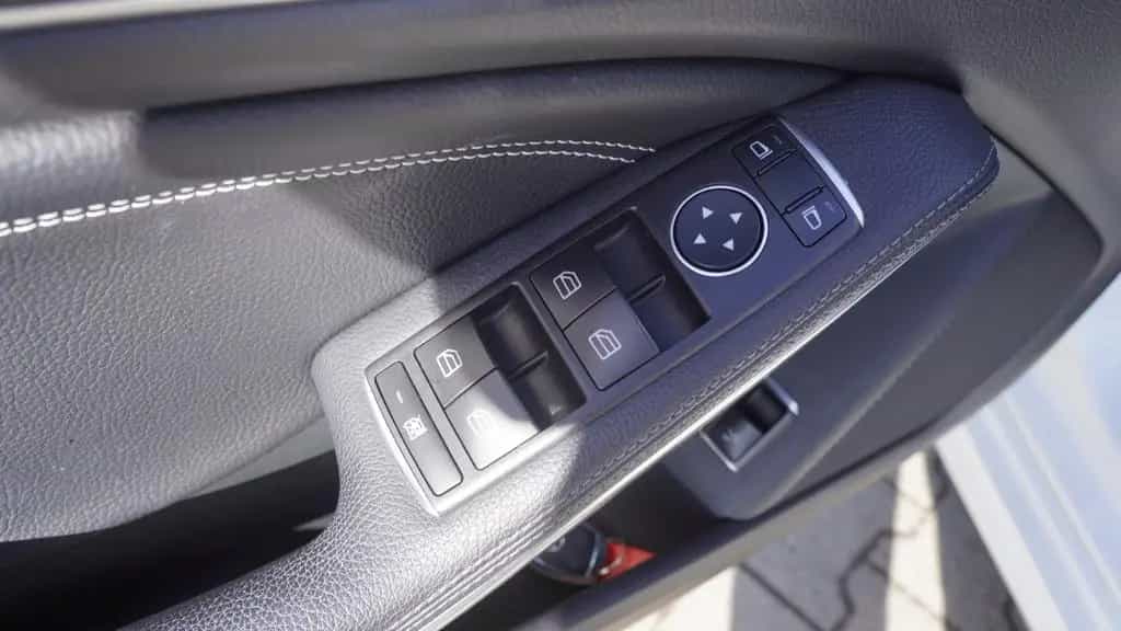 Mercedes-Benz CLA-Class 180 Shooting Brake LED Navi Kamera Tempomat 02/2019-photo-25