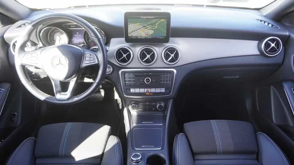 Mercedes-Benz CLA-Class 180 Shooting Brake LED Navi Kamera Tempomat 02/2019-photo-9