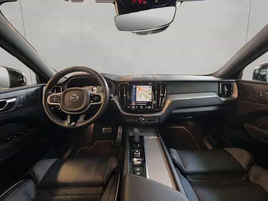 Volvo XC60 B5 AWD R-Design Aut 360° PilotAssist BLIS 1 02/2020-photo-11