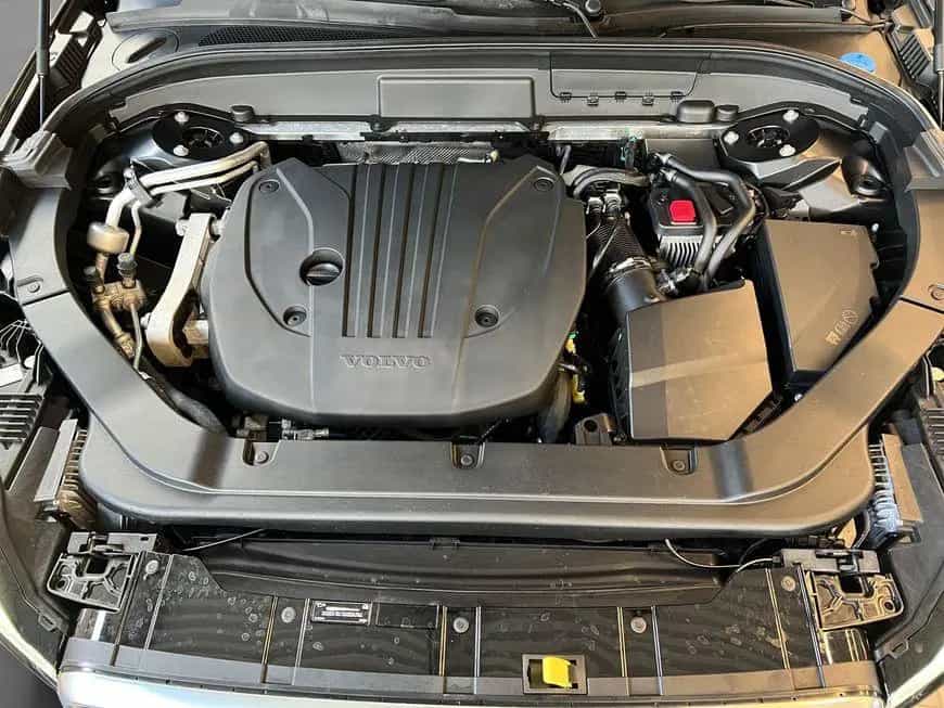 Volvo XC60 B5 AWD R-Design Aut 360° PilotAssist BLIS 1 02/2020-photo-20